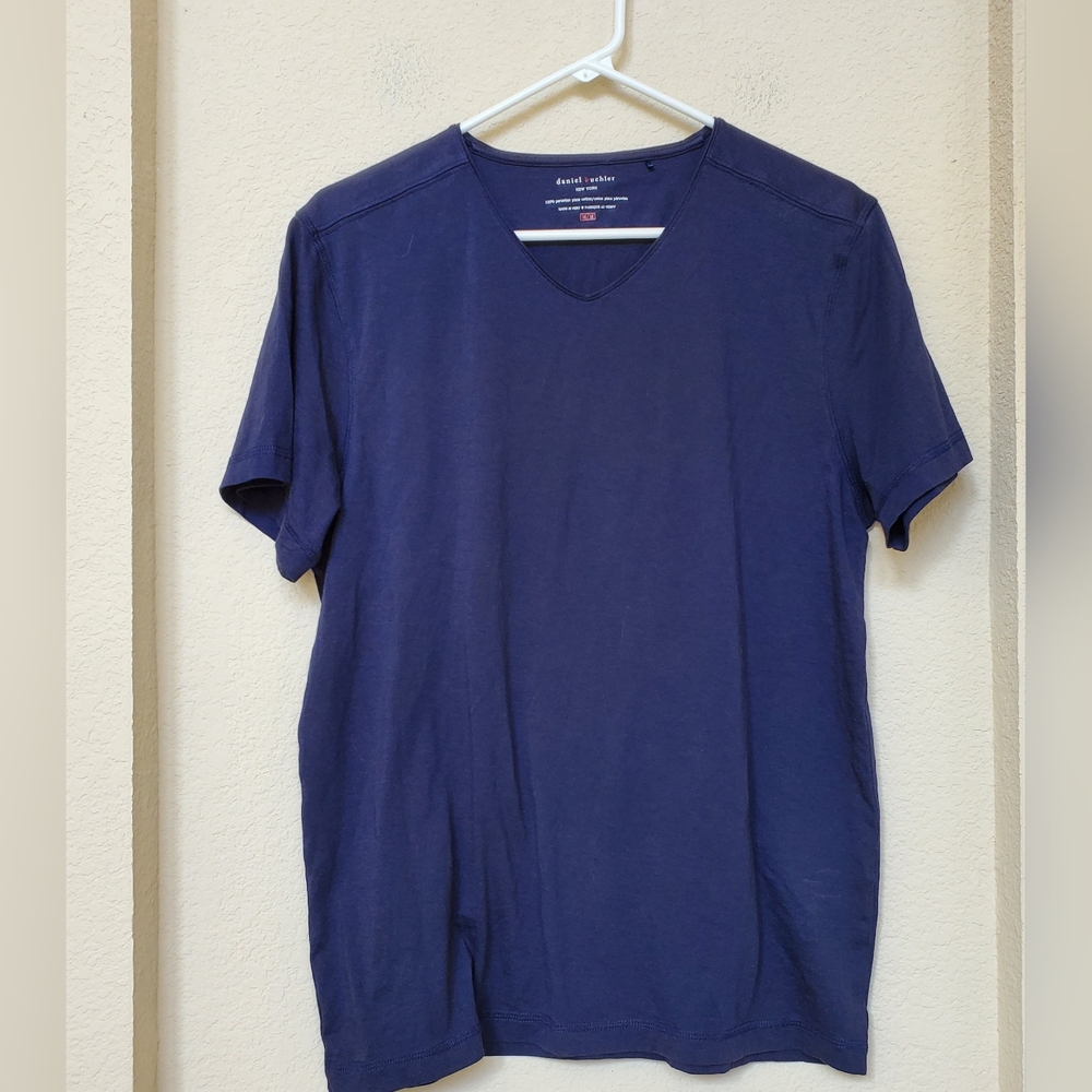 Daniel Buchler Men's Navy V Neck 100% Peruvian Pima Cotton.  Size Medium